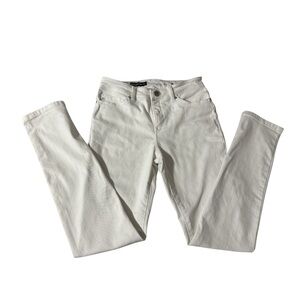 Elegant White Skinny Jeans for Women